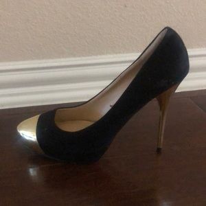 Stunning black and gold heels